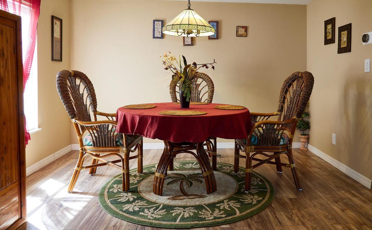 Room In Bb - Pleasant Days Bb Tropical Master Suite Homosassa Esterno foto